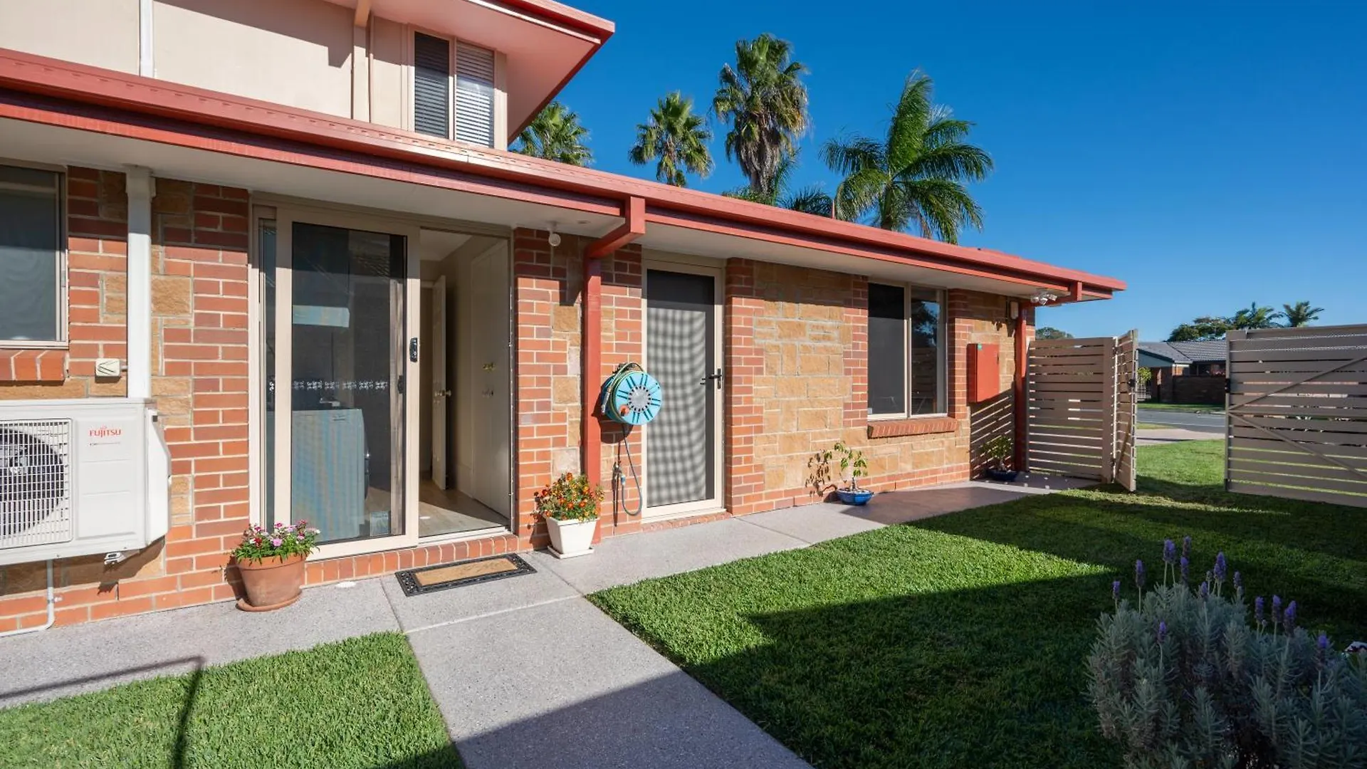 Waterfront Bnb Gold Coast