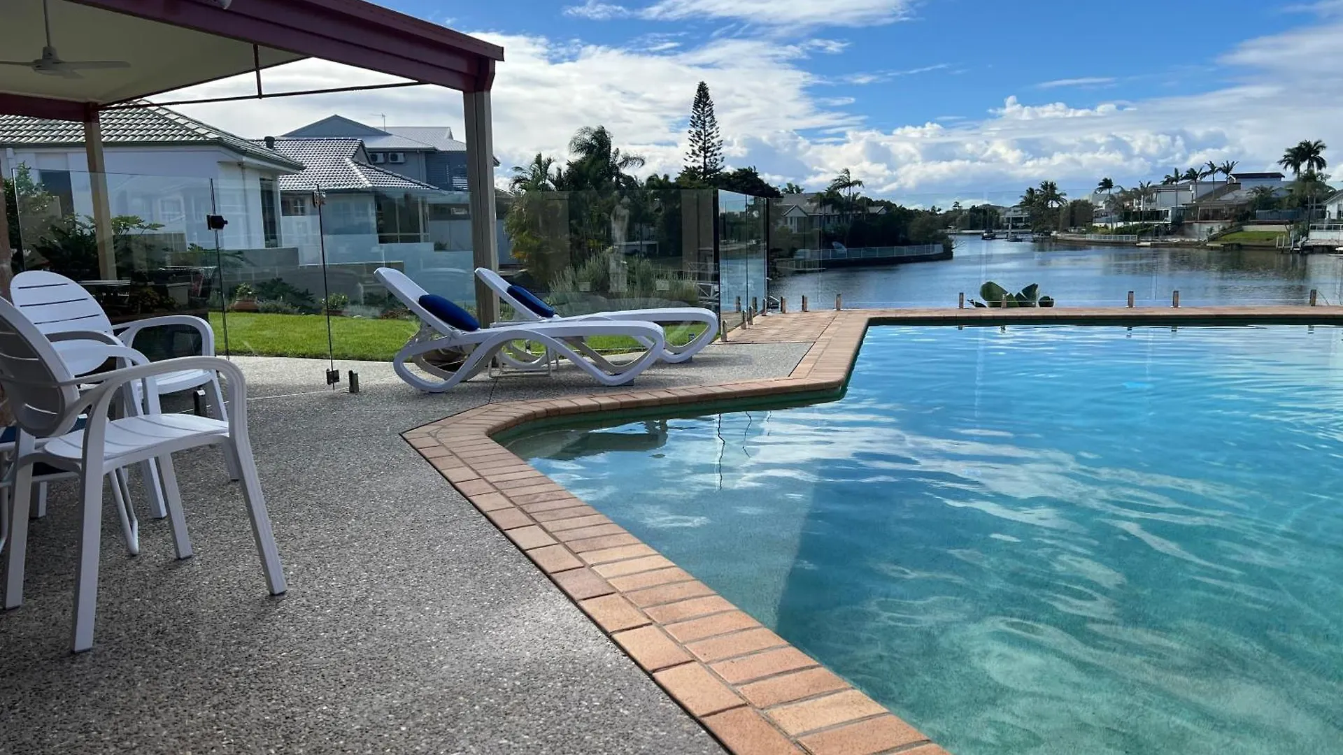 Waterfront Bnb Gold Coast
