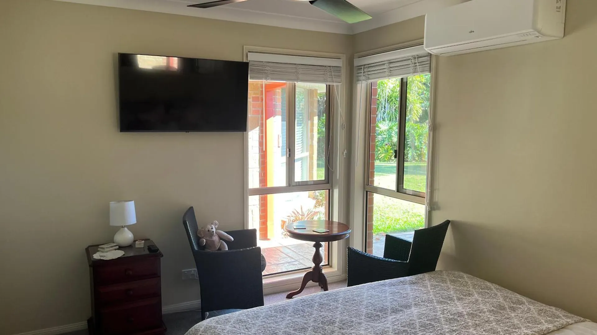 Waterfront Bnb Gold Coast